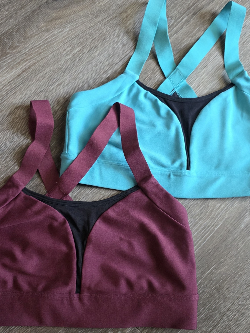 Under Armour Women's Teal & Burgundy Cross-Back Sports Bras